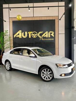 VOLKSWAGEN JETTA 2.0 COMFORTLINE FLEX 4P MANUAL